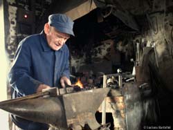Lavoro all'incudine Lavoro all'incudine